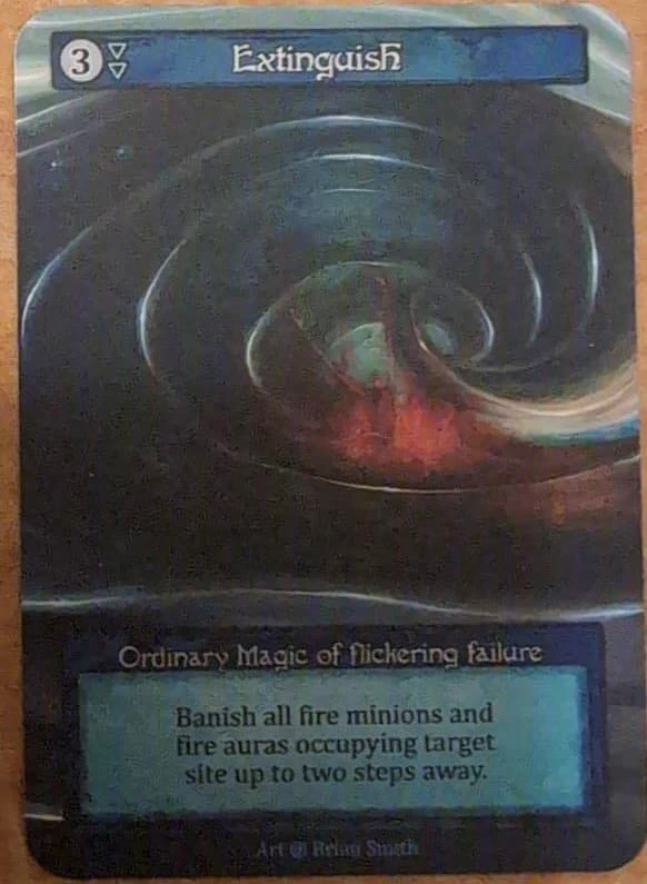 Extinguish Curio — versão mais escura, type-line 'flickering'